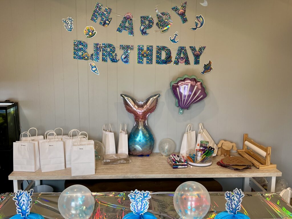 Image of mermaid theme decorations for a birthday party